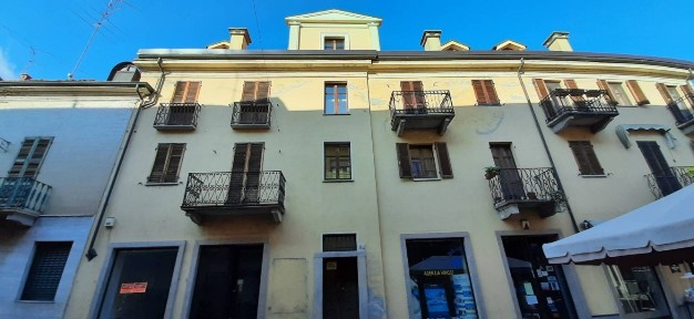 Locale commerciale in Vendita