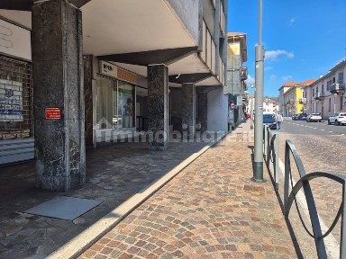 Borgosesia, Viale Duca d'Aosta, 21