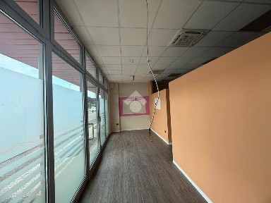 Locale commerciale in Affitto