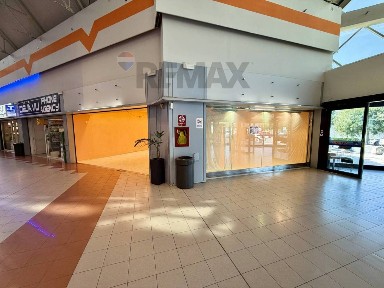 Locale commerciale in Affitto