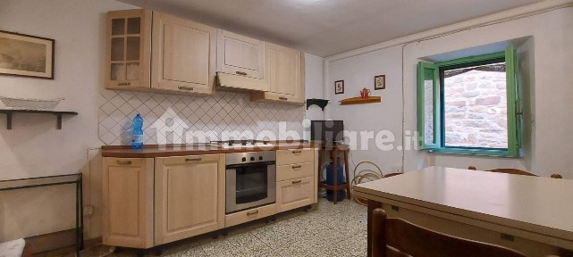 Quadrilocale via Vittorio Emanuele 9, Tirli, Vetulonia, Buriano, Castiglione della Pescaia