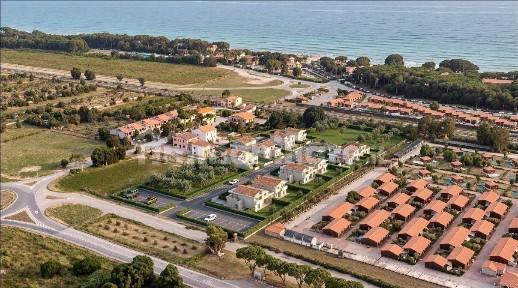 Quadrilocale nuovo, piano terra, Area Rurale, Poggio Tre Cancelli, Follonica