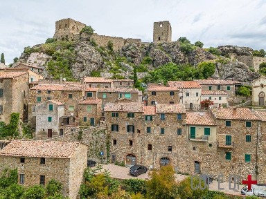 Trilocale via della Porta, Montemassi, Roccastrada