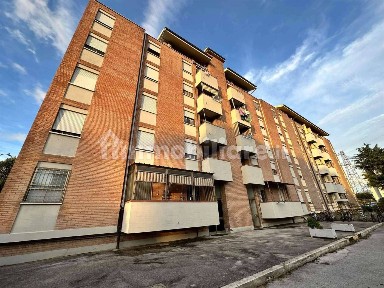 Appartamento ottimo stato, quarto piano, 167 Ovest, Campi Alti, Follonica