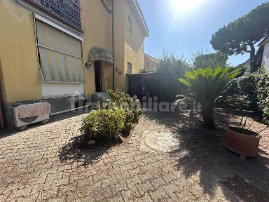 Quadrilocale piano rialzato, Zona Nuova, Pratoranieri, Follonica