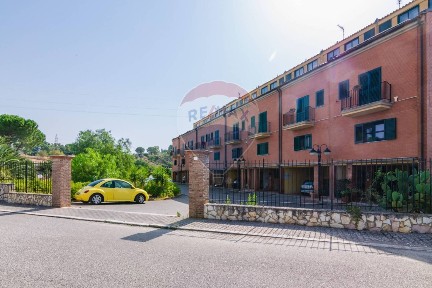 Villa a schiera Leonardo sciascia 17, Santa Caterina Villarmosa