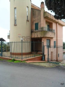 Villa a schiera via Giorgio La Pira 2, Centro, Caltanissetta