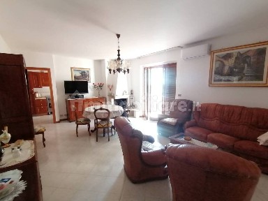 Quadrilocale via E. Gervasi, Centro, Pitigliano