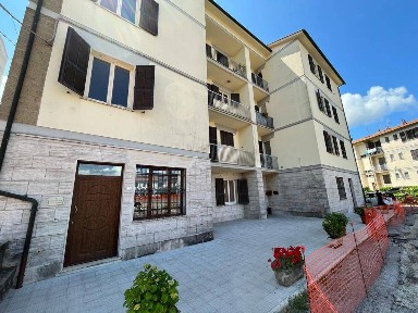 Trilocale via Giovanni Boccaccio 3A, Centro, Sorano