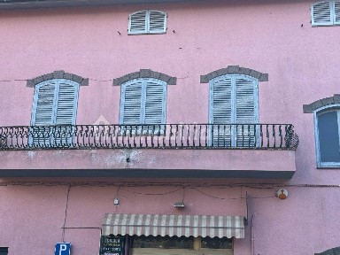 Appartamento piazza della Repubblica 10, San Quirico, Sorano