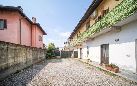 Somma Lombardo, Via Rebaglia 16/18