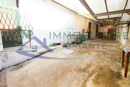 Terratetto plurifamiliare via Giulio Fantoni, Coarezza, Somma Lombardo