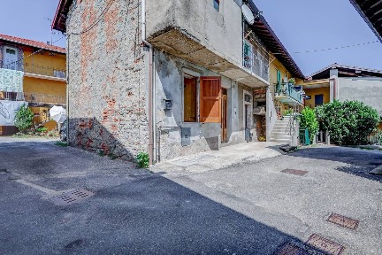Terratetto unifamiliare via G. Rebuschini, Centro, Besozzo