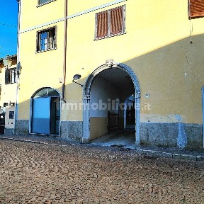 Terratetto plurifamiliare piazza Matteotti, 25, Lonate Ceppino
