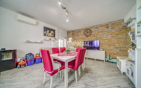 Terratetto unifamiliare Rione Colombera 18, Centro, Carnago