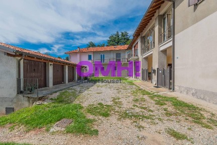 Terratetto unifamiliare via Trento, 12, Centro, Besozzo