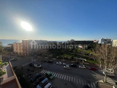Trilocale via Alessandro Manzoni 49, Centro, Follonica