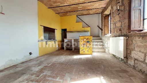 Appartamento via dell'Unità d'Italia, Centro, Pitigliano