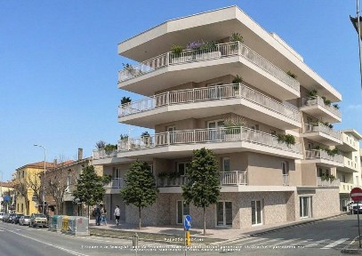 Follonica, Via Giacomo Puccini, 4