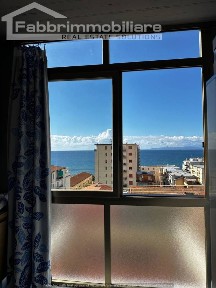 Trilocale ottimo stato, nono piano, Centro, Follonica