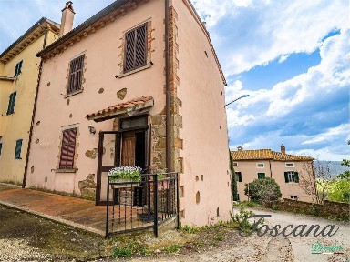 Manciano, Via del basso, 176