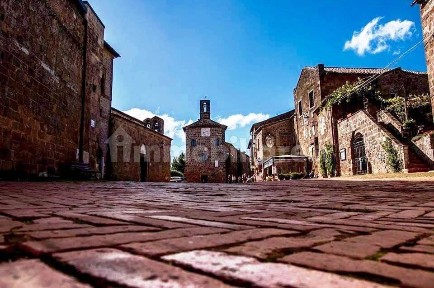 Sorano, Piazza del Pretorio