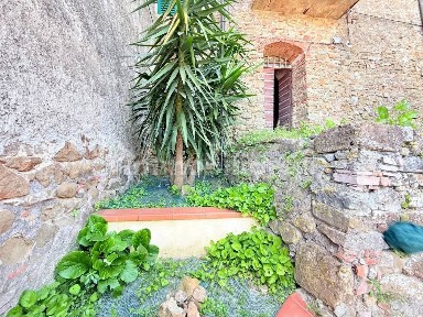 Manciano, Centro Storico No Number