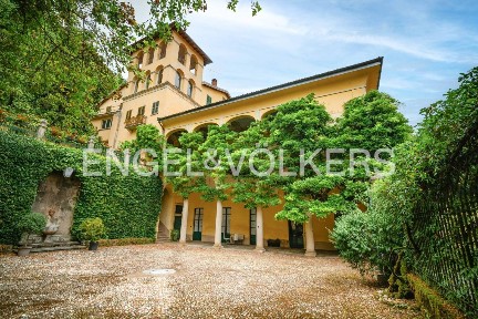 Terratetto plurifamiliare via Giuseppe Mazzini 10, Castello Cabiaglio