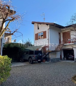 Terratetto unifamiliare via Rocca, 28, Centro, Angera