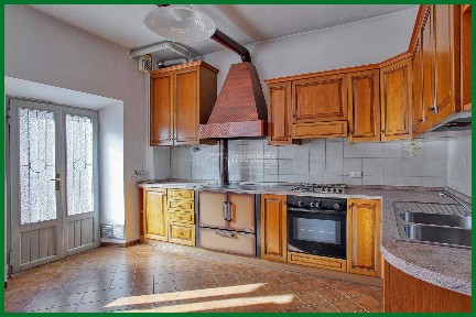 Arcisate, Via del Dovese, 44