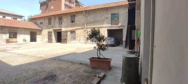 Terratetto unifamiliare via Vittorio Veneto 35, Centro, Lonate Pozzolo