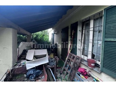 Casa indipendente all'asta frazione Voldomino, via Della Chiesa, 10, Luino
