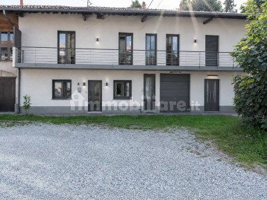 Terratetto plurifamiliare via Tridentina, Cardano al Campo
