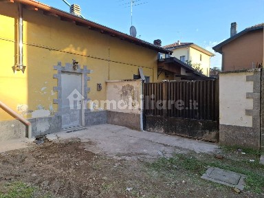 Terratetto unifamiliare via Monte Grappa 9, Castellanza