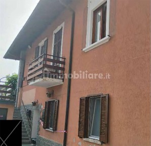 Casa indipendente all'asta vicolo Castello, 10, Cocquio-Trevisago