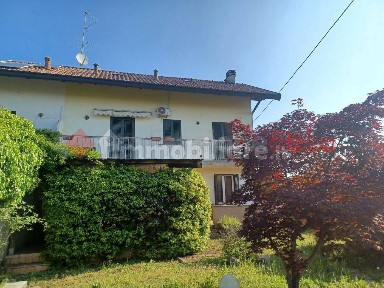 Terratetto unifamiliare via Verdi, 110, Centro, Samarate