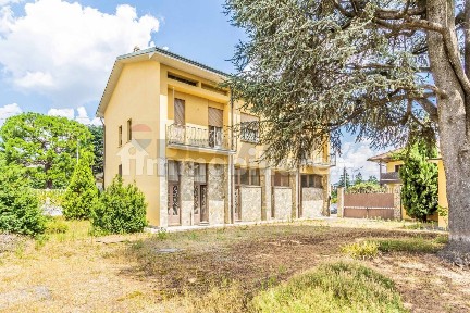 Terratetto unifamiliare via Monfalcone 31, Sacconago, Busto Arsizio