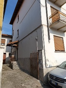 Terratetto plurifamiliare via Martino Longhi, Centro, Viggiù