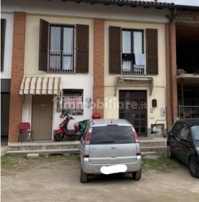 Casa indipendente all'asta via Giuseppe Garibaldi 32, Venegono Superiore
