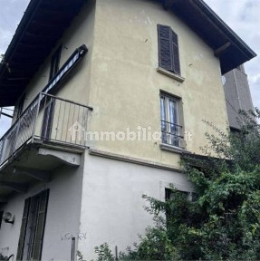 Casa indipendente all'asta via Della Chiesa, 10, Luino