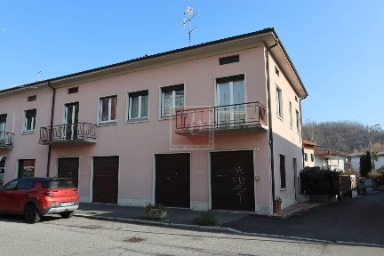 Terratetto plurifamiliare via Guglielmo Marconi 9, Centro, Cittiglio