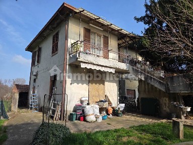 Terratetto plurifamiliare via Caseè 5, Caronno Varesino