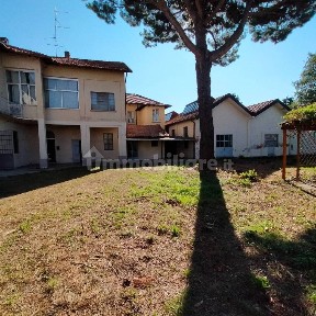 Terratetto plurifamiliare via Antonio Brogioli 28, Cassano Magnago