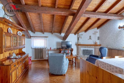 Terratetto plurifamiliare 175 m², buono stato, Cavagnano, Cuasso al Monte
