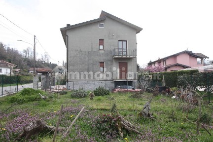 Terratetto plurifamiliare 331 m², ottimo stato, Centro, Leggiuno