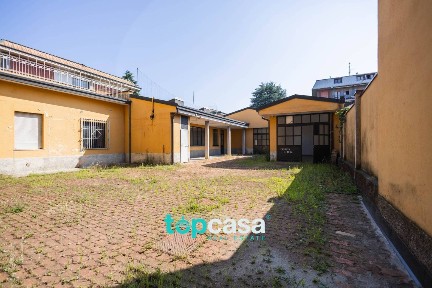Terratetto unifamiliare via Vincenzo Bellini 34, Ospedale, Busto Arsizio