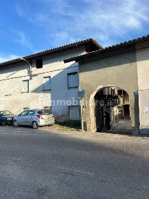 Terratetto plurifamiliare via Molinello 81, Solbiate Arno