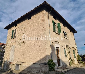 Terratetto unifamiliare via Conte Biancamano 71, Lissago - Calcinate, Varese