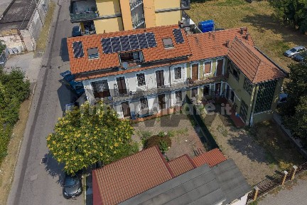 Terratetto unifamiliare via Ferre\' 4/A, Santissimi Apostoli, Busto Arsizio