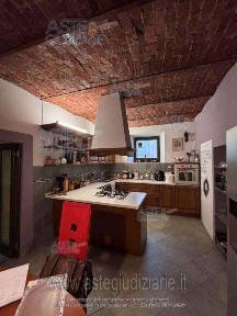 Casa indipendente all'asta via monte pasubio, 6, Sangiano